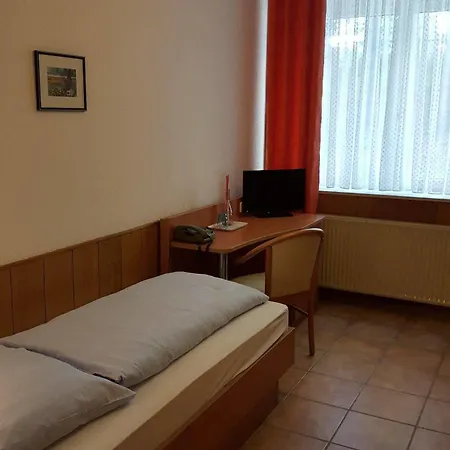 Gasthof Waldhotel Zur Holzmühle 2*